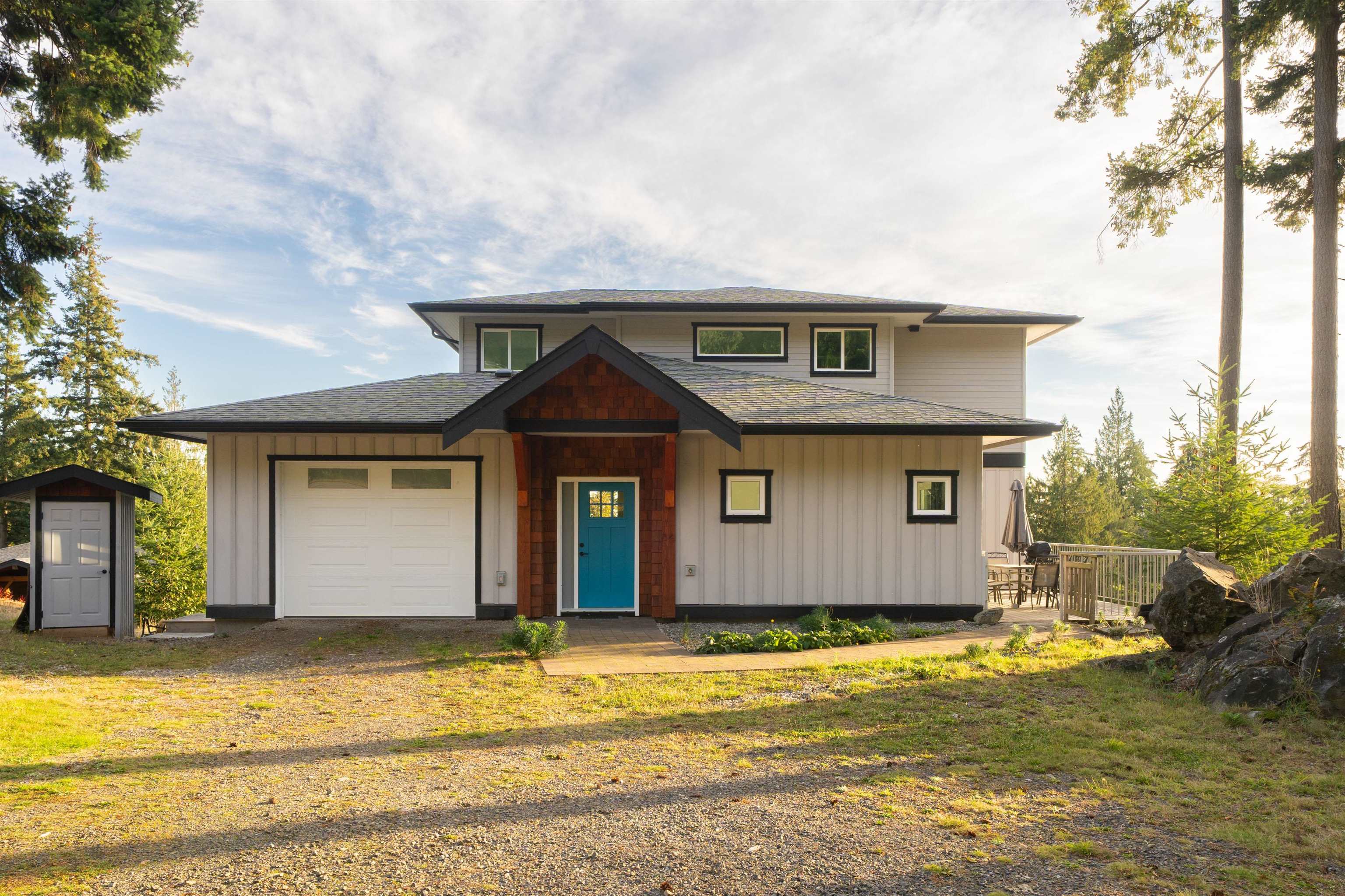 897 Cowan Point Drive, Bowen Island, British Columbia V0N1G2 For Sale ...