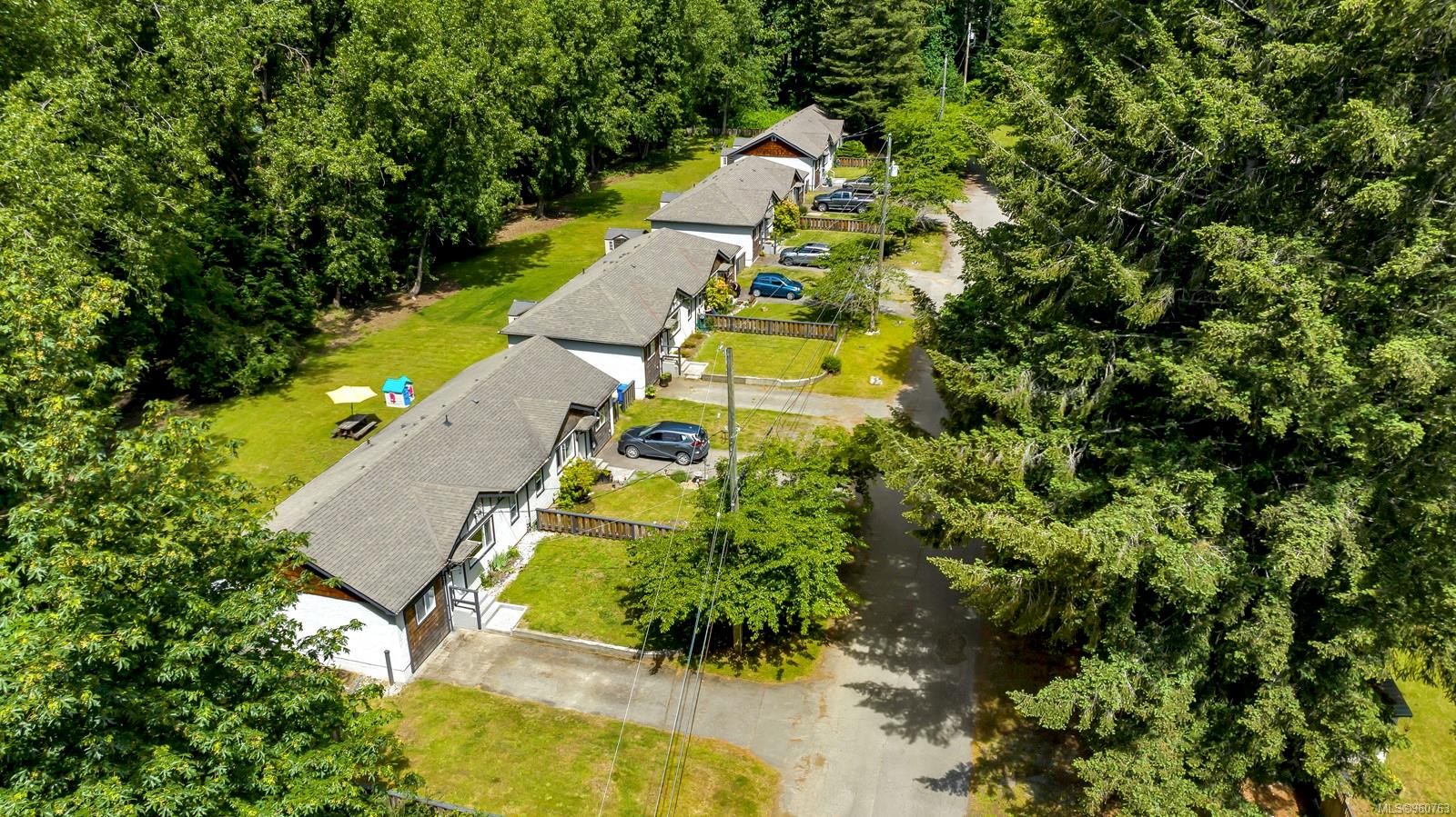 8033 Greendale Rd, Lake Cowichan, British Columbia V0R2G0 For Sale