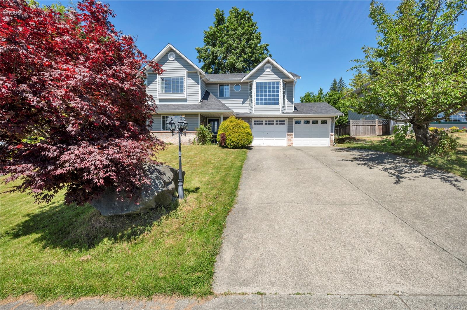 704 Steenbuck Dr, Campbell River, British Columbia V9W7J9 For Sale